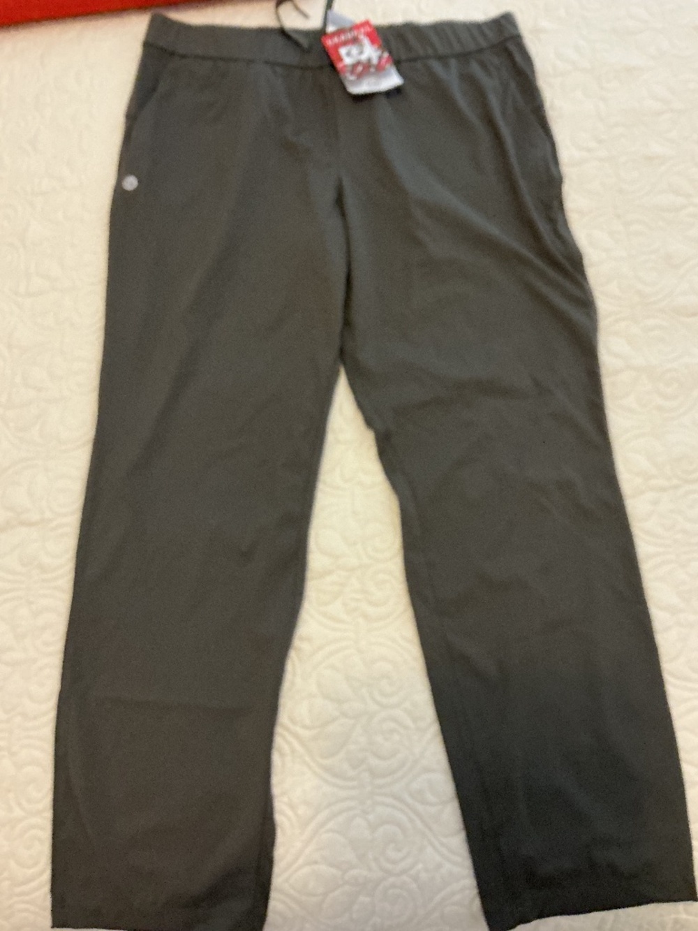 Gradual Pull On Women’s Athletic Pants Size XXL Green Pockets Elastic Waist NWT